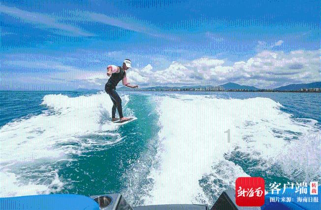 豪爵踏板车UC+R100大灯是进口的吗？游戏画面
