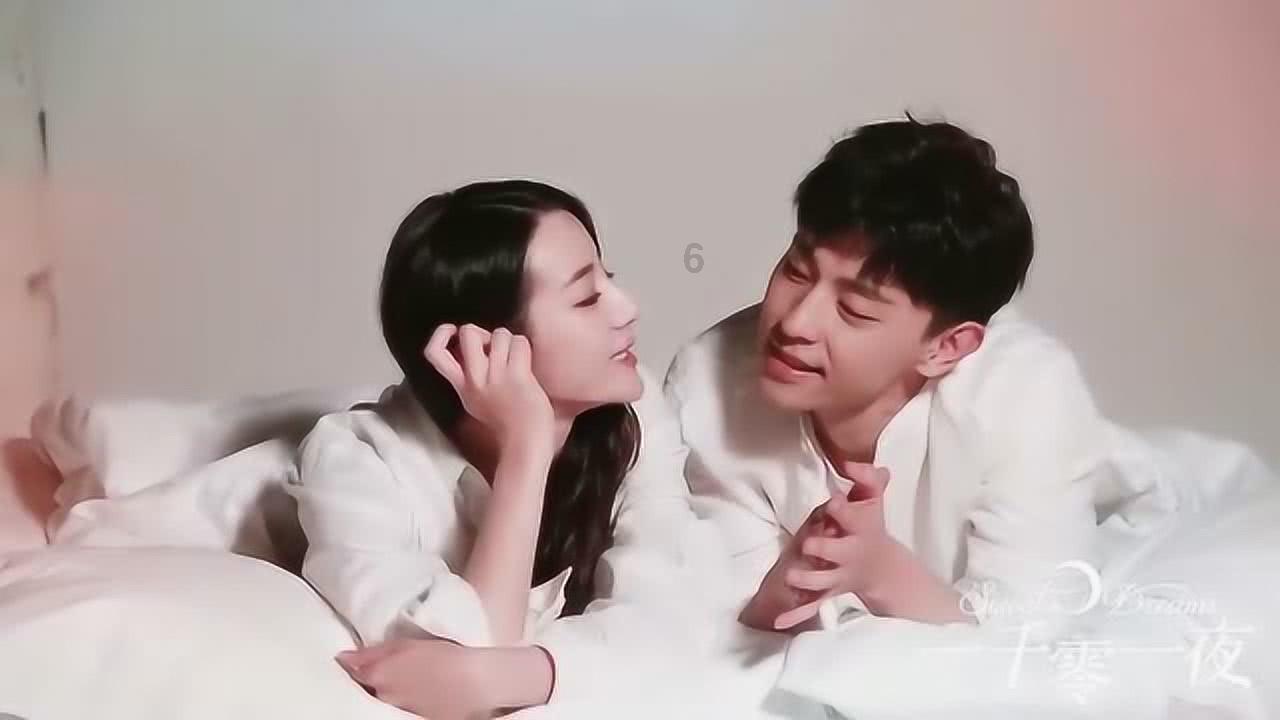 无限翻滚小球